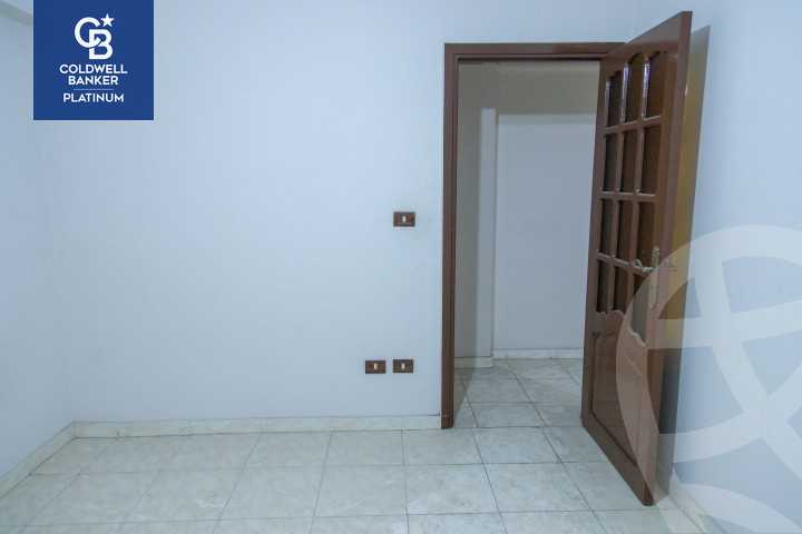 https://aqarmap.com.eg/ar/listing/5688242-for-sale-alexandria-sydy-bshr-sydy-bshr-bhry-gamal-abd-el-nasir-st