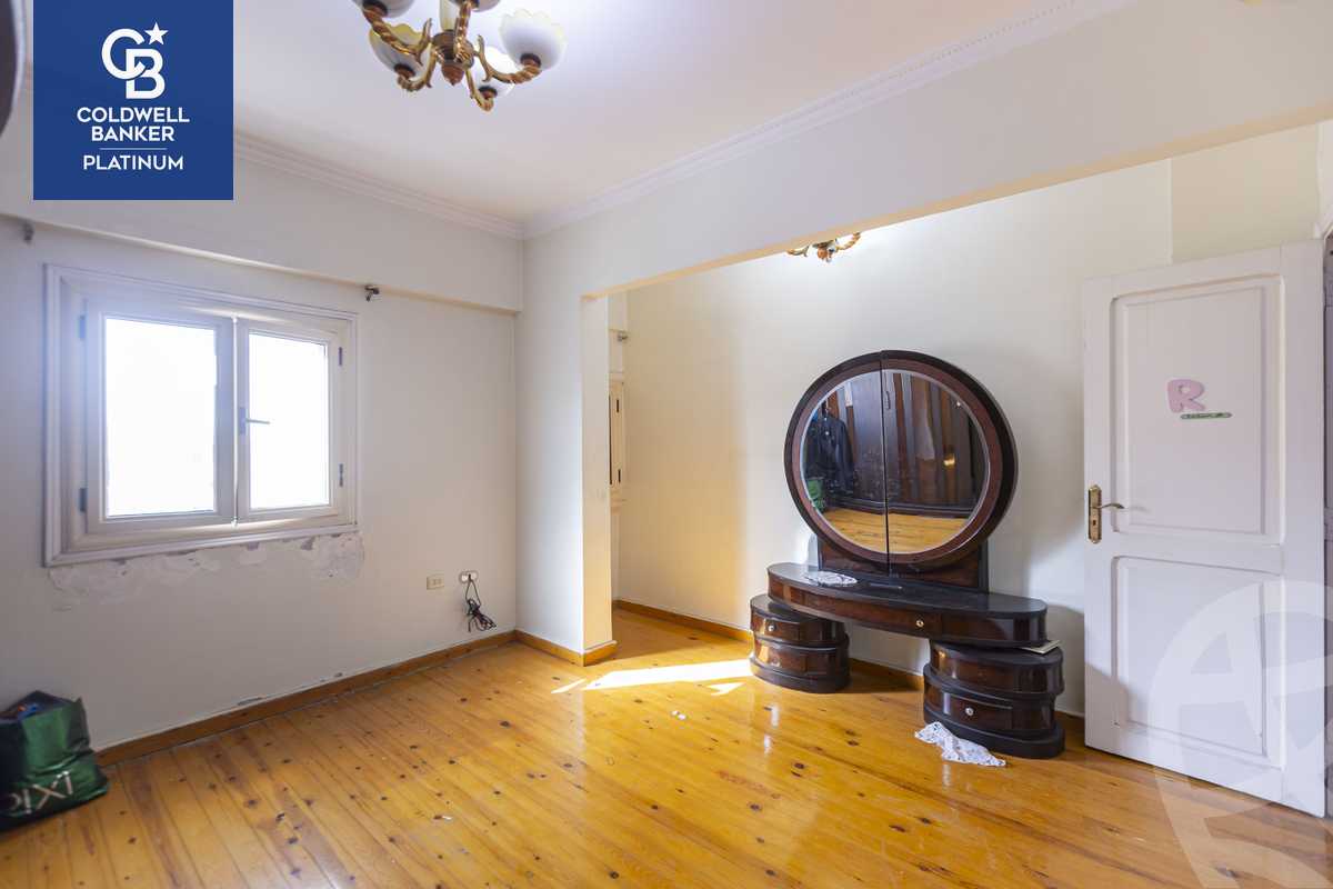 https://aqarmap.com.eg/ar/listing/5774875-for-sale-alexandria-smouha-tout-ankh-amoun-st