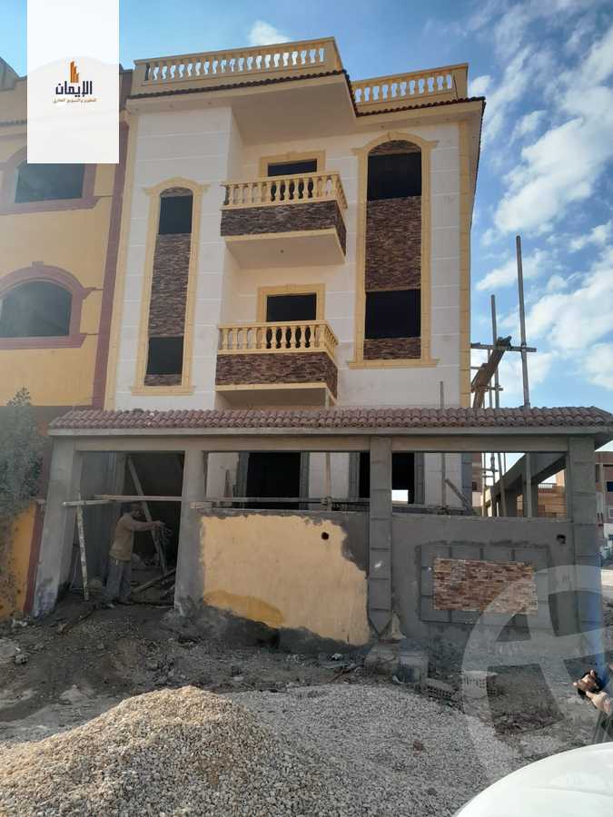 https://aqarmap.com.eg/ar/listing/4615647-for-sale-cairo-6th-of-october-hadaeq-october-ebni-betak-7-mohammed-hamdan-st