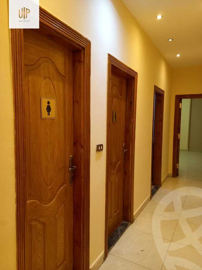 https://aqarmap.com.eg/ar/listing/3991728-for-rent-cairo-new-cairo-ltjm-lkhms-el-ahyaa-fifth-neighborhood-block-39