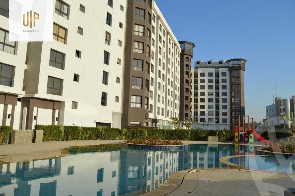https://aqarmap.com.eg/ar/listing/4067189-for-sale-cairo-new-cairo-compounds-nyoum-nyw-kyrw
