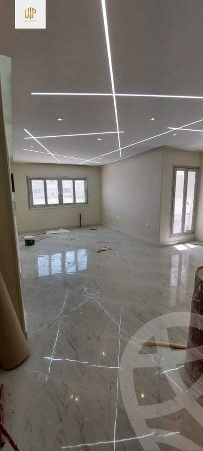 https://aqarmap.com.eg/en/listing/4067216-for-rent-cairo-new-cairo-compounds-mountain-view-1