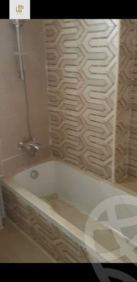 https://aqarmap.com.eg/en/listing/4069397-for-sale-cairo-new-cairo-compounds-jyd