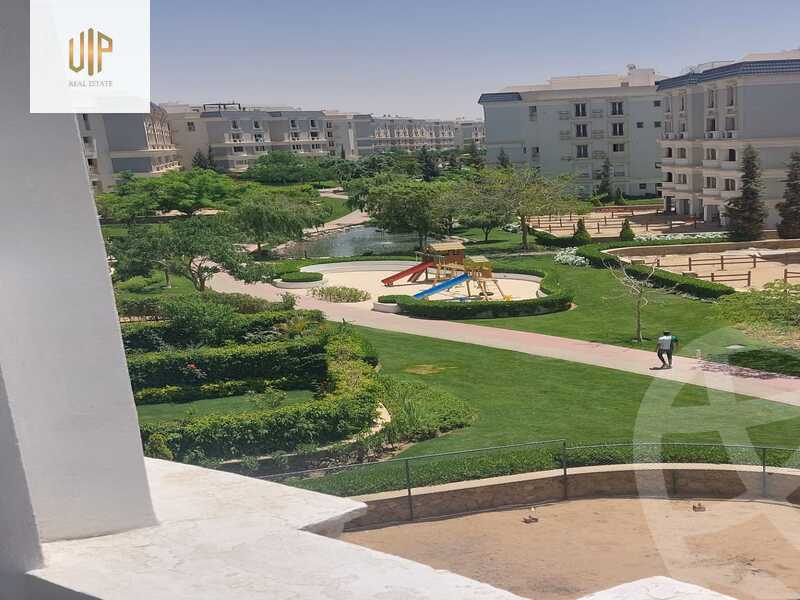 https://aqarmap.com.eg/en/listing/4071570-for-sale-cairo-new-cairo-compounds-mountain-view-hyde-park