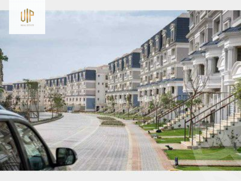 https://aqarmap.com.eg/en/listing/4071570-for-sale-cairo-new-cairo-compounds-mountain-view-hyde-park