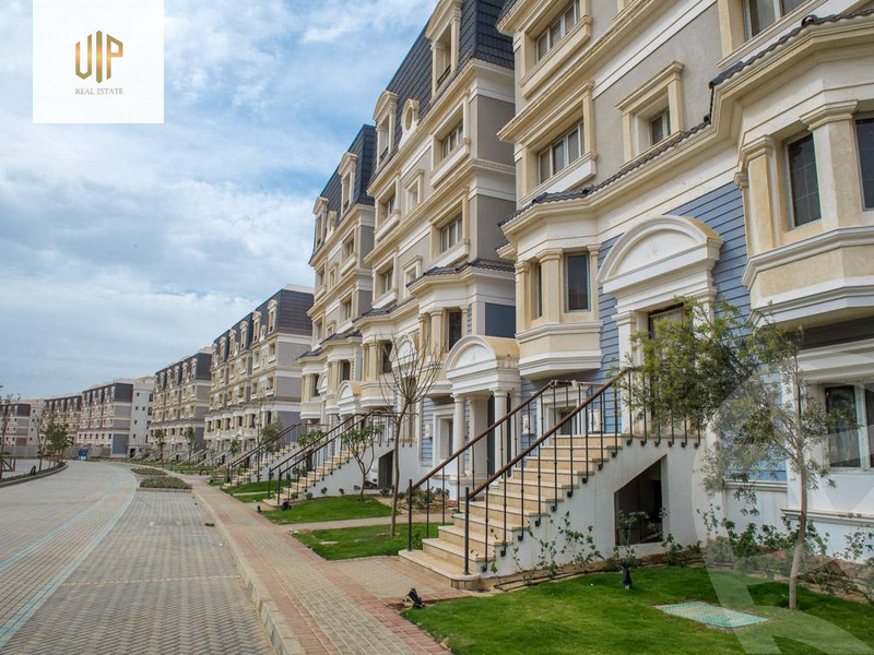 https://aqarmap.com.eg/en/listing/4071570-for-sale-cairo-new-cairo-compounds-mountain-view-hyde-park