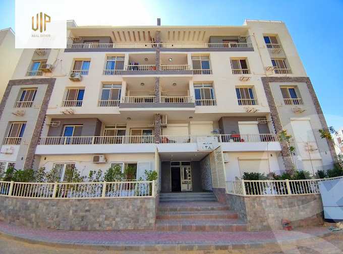 https://aqarmap.com.eg/ar/listing/4075397-for-sale-cairo-new-cairo-compounds-jyd