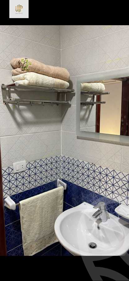 https://aqarmap.com.eg/en/listing/4090359-for-rent-cairo-new-cairo-compounds-mountain-view-hyde-park
