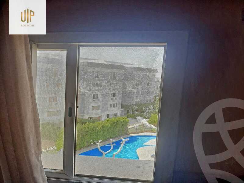 https://aqarmap.com.eg/en/listing/4128940-for-sale-cairo-new-cairo-compounds-mountain-view-hyde-park