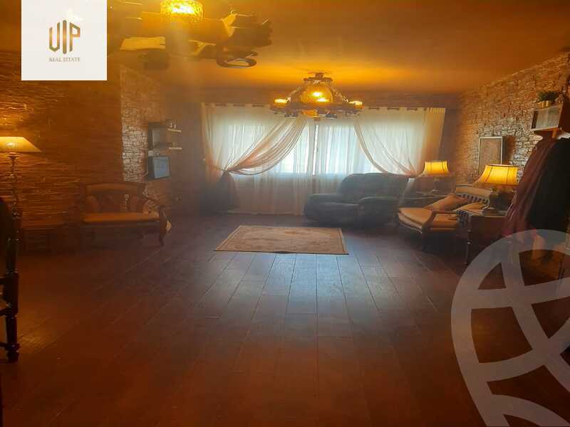 https://aqarmap.com.eg/en/listing/4128940-for-sale-cairo-new-cairo-compounds-mountain-view-hyde-park