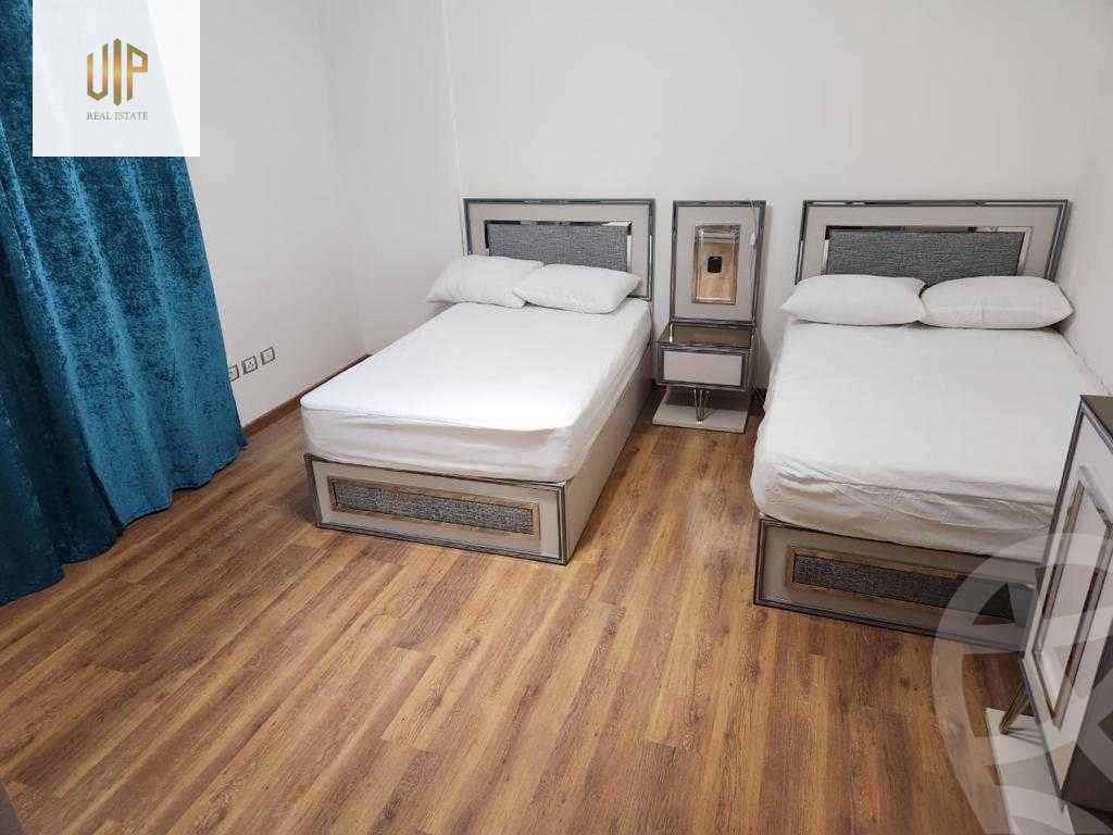 https://aqarmap.com.eg/en/listing/4132628-for-sale-cairo-new-cairo-compounds-jyd