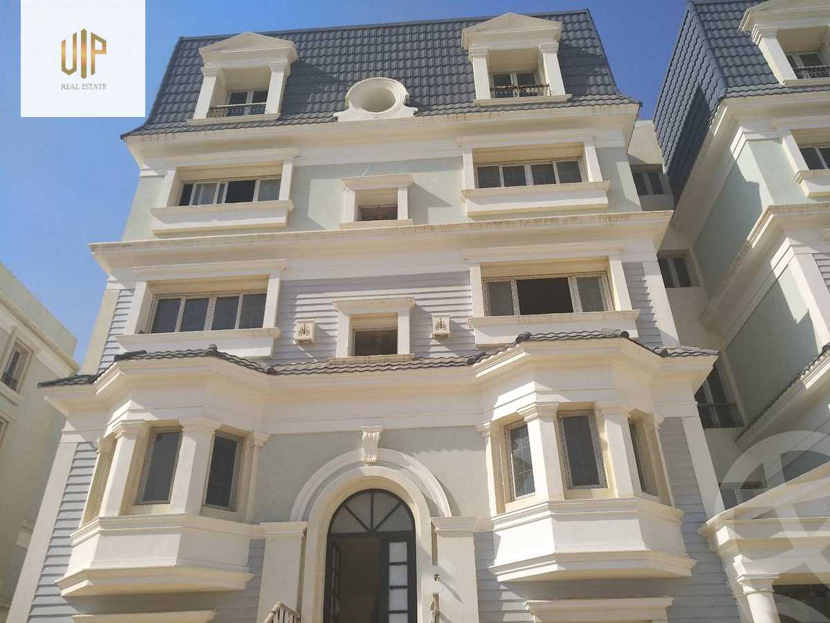 https://aqarmap.com.eg/en/listing/4147948-for-sale-cairo-new-cairo-compounds-mountain-view-hyde-park