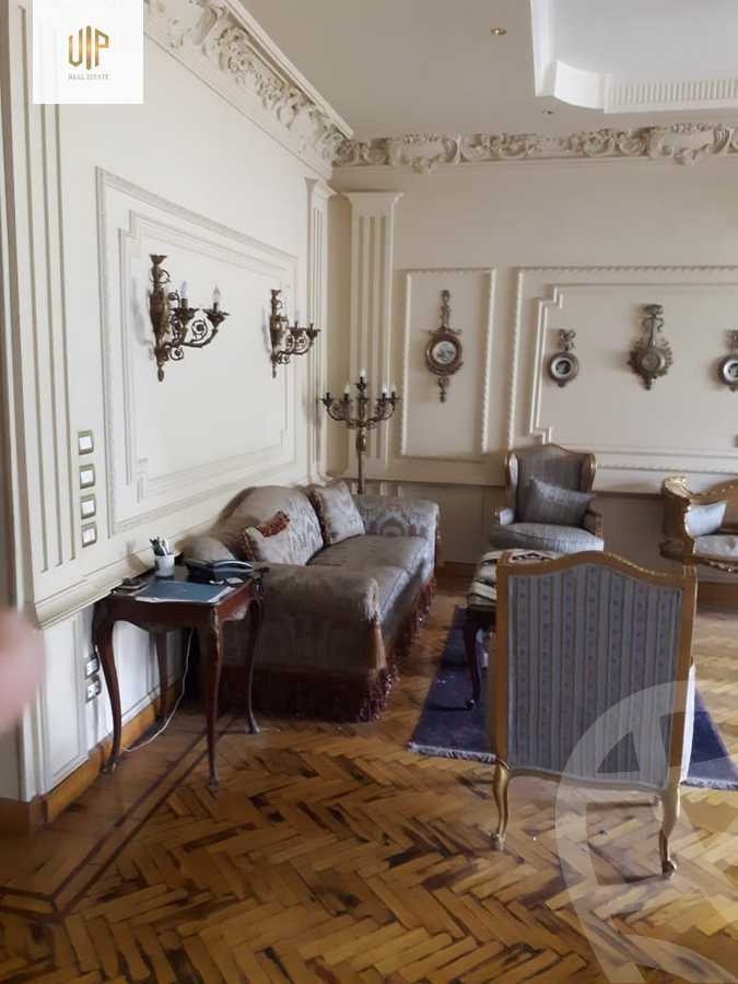 https://aqarmap.com.eg/ar/listing/4152838-for-sale-cairo-new-cairo-compounds-moon-valley