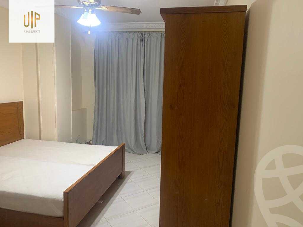 https://aqarmap.com.eg/ar/listing/4161590-for-rent-cairo-new-cairo-south-investors-mohammed-nagib-axis-st
