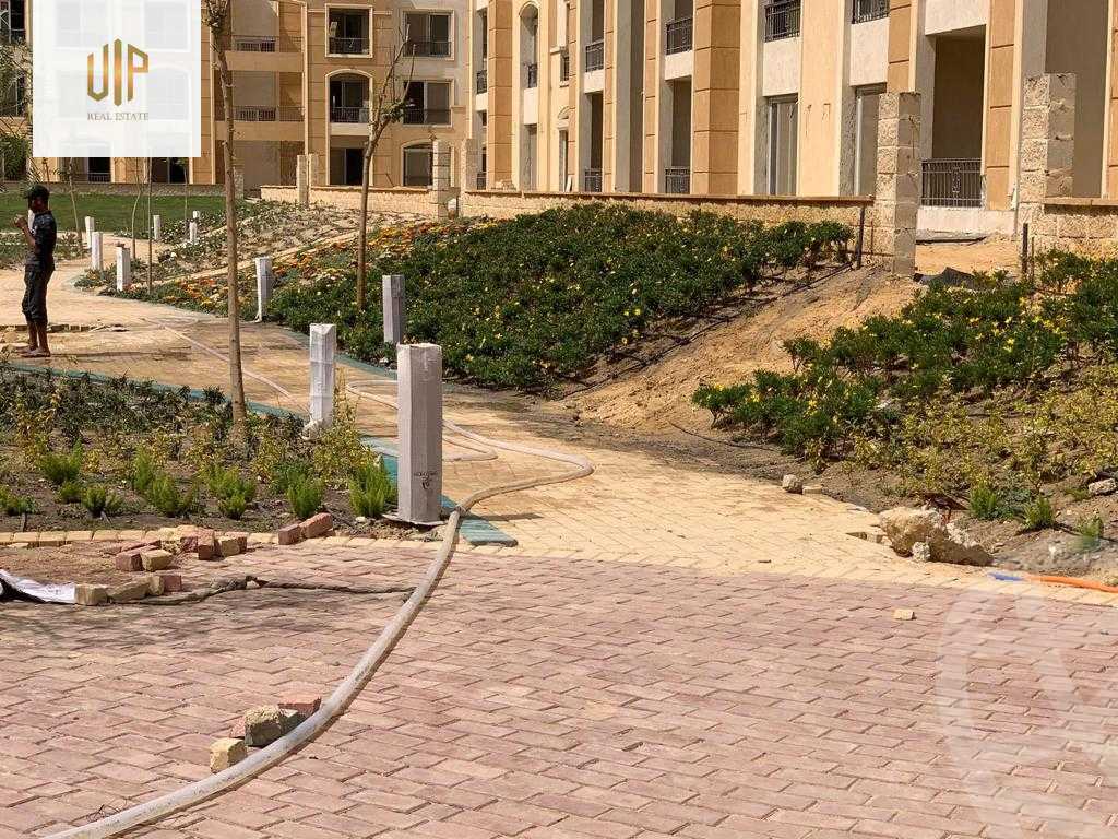 https://aqarmap.com.eg/ar/listing/4188555-for-sale-cairo-new-cairo-compounds-stwn-ryzydns-by-ar-y-llttwyr