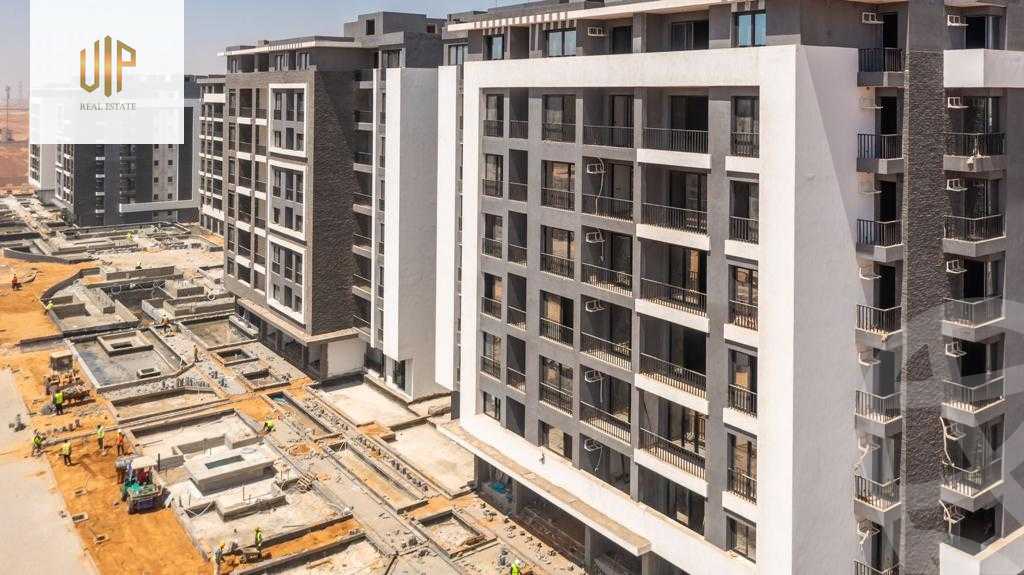 https://aqarmap.com.eg/en/listing/4276219-for-sale-cairo-new-administrative-capital-r7-castle-landmark