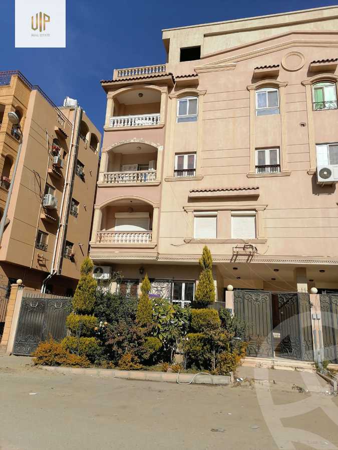 https://aqarmap.com.eg/ar/listing/4469979-for-sale-cairo-new-cairo-south-investors-mohammed-nagib-axis-st