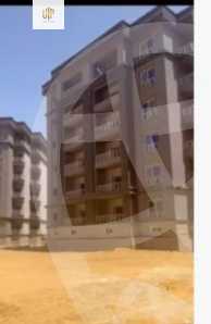 https://aqarmap.com.eg/en/listing/4613426-for-sale-cairo-new-cairo-compounds-la-rose