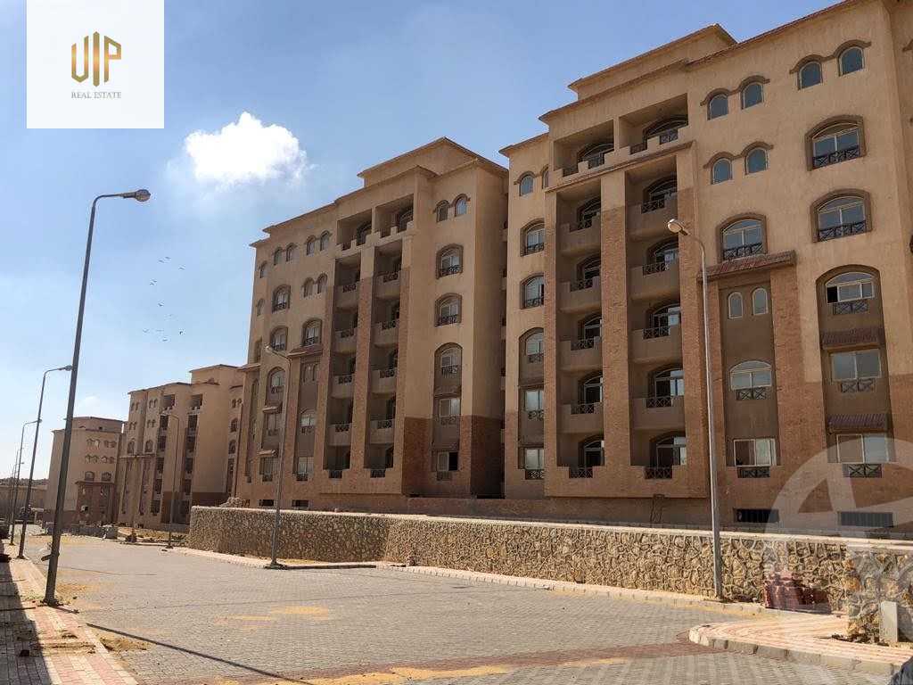 https://aqarmap.com.eg/en/listing/4762610-for-sale-cairo-new-cairo-compounds-dobat-el-modaraat-compound-deraa-misr