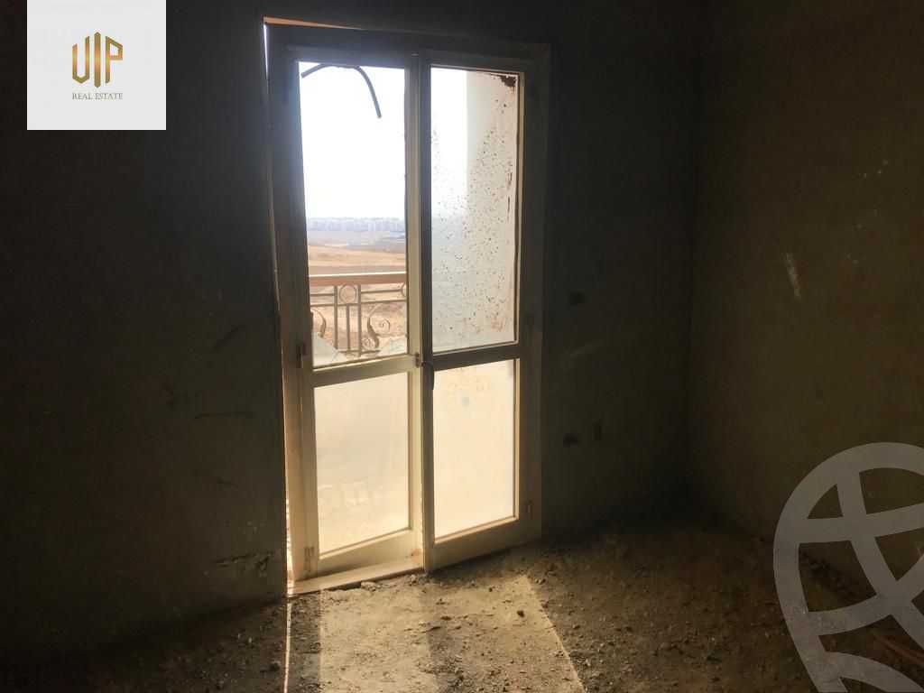 https://aqarmap.com.eg/ar/listing/4763175-for-sale-cairo-new-cairo-compounds-la-rose