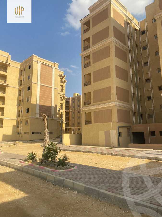 https://aqarmap.com.eg/en/listing/4763175-for-sale-cairo-new-cairo-compounds-la-rose