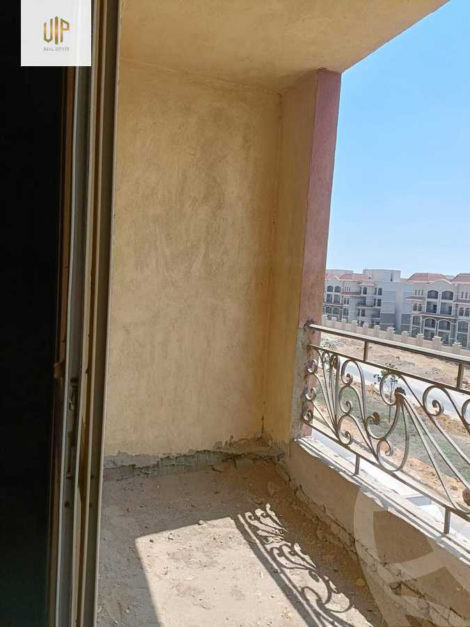 https://aqarmap.com.eg/en/listing/4991167-for-sale-cairo-new-cairo-compounds-loaloat-new-cairo