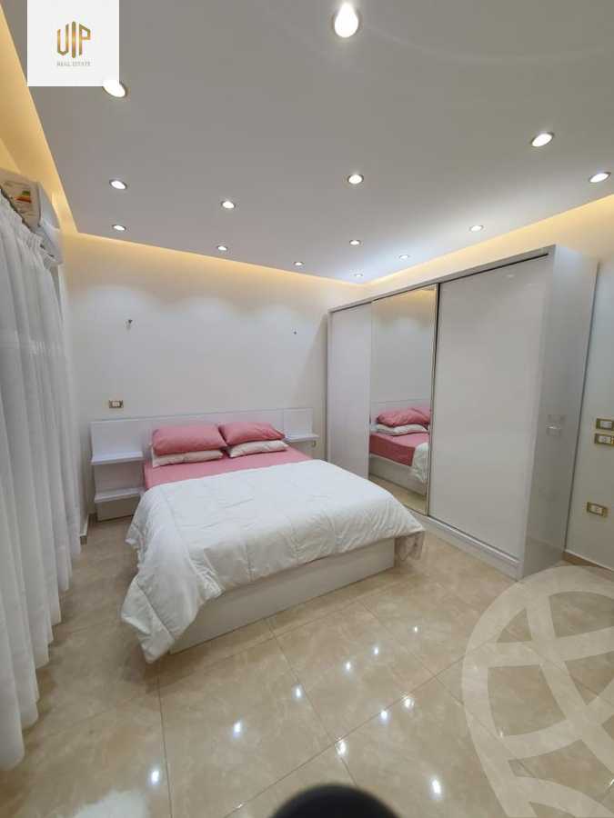 https://aqarmap.com.eg/ar/listing/5220559-for-rent-cairo-new-cairo-compounds-el-mostashareen-compound