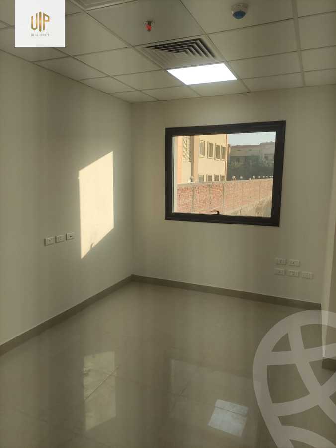 https://aqarmap.com.eg/en/listing/5332908-for-sale-cairo-new-cairo-compounds-united-medical-center-–-umc