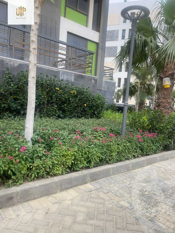 https://aqarmap.com.eg/en/listing/5379164-for-sale-cairo-new-cairo-compounds-the-icon-gardens-compound-style-home