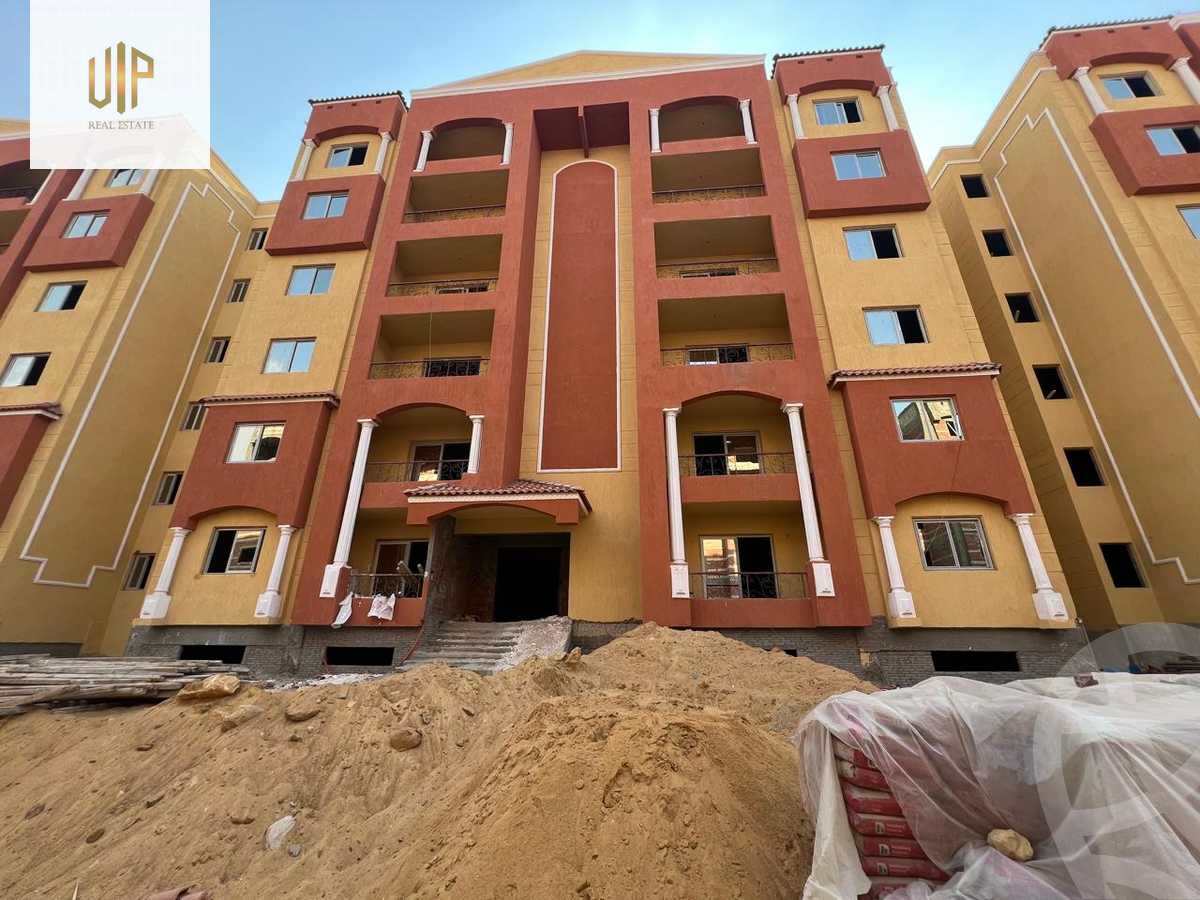 https://aqarmap.com.eg/en/listing/5410224-for-sale-cairo-new-cairo-compounds-loaloat-new-cairo