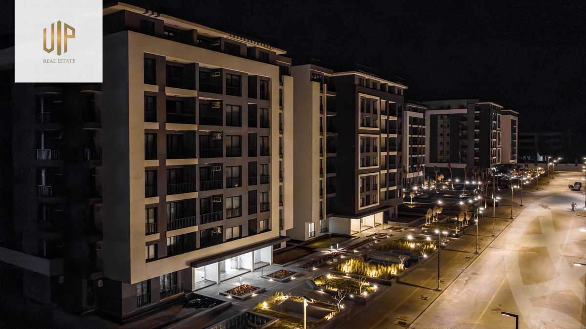 https://aqarmap.com.eg/ar/listing/5436466-for-sale-cairo-new-administrative-capital-r7-castle-landmark