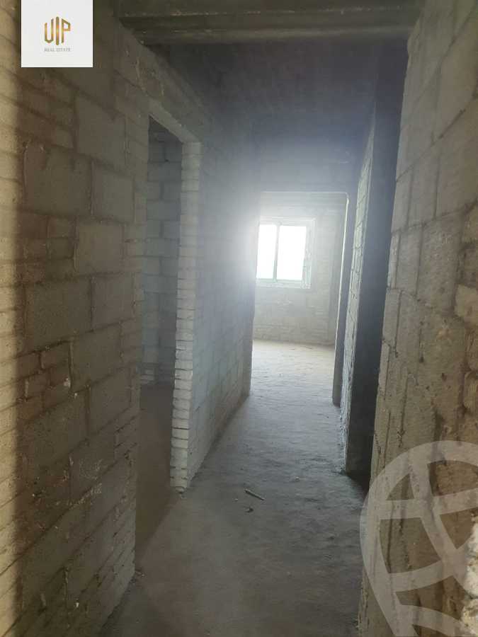 https://aqarmap.com.eg/en/listing/5468262-for-sale-cairo-new-cairo-compounds-mountain-view-hyde-park