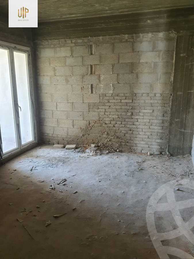 https://aqarmap.com.eg/en/listing/5468262-for-sale-cairo-new-cairo-compounds-mountain-view-hyde-park