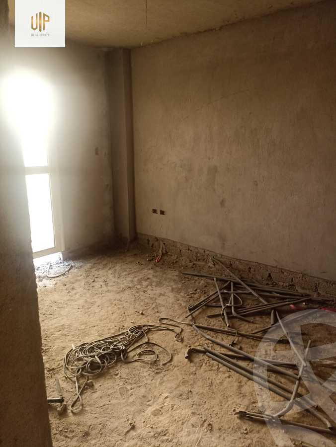 https://aqarmap.com.eg/ar/listing/5533307-for-sale-cairo-new-cairo-compounds-kmbwnd-jryn-twn-trw-llttwyr