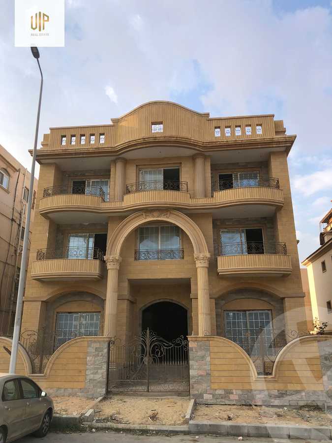 https://aqarmap.com.eg/ar/listing/5536495-for-sale-cairo-new-cairo-first-settlement-mhwr-mstfy-kml