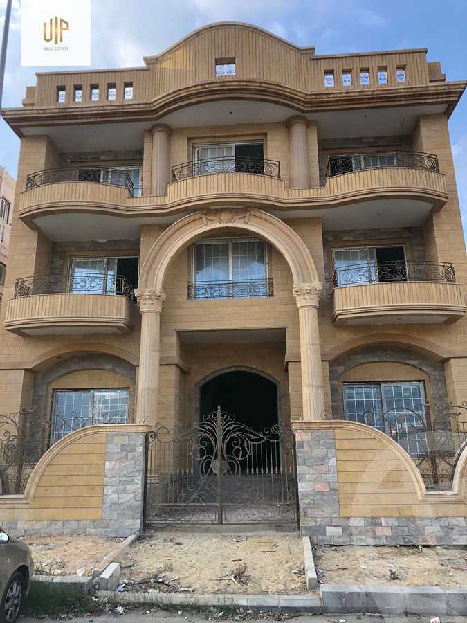 https://aqarmap.com.eg/ar/listing/5536495-for-sale-cairo-new-cairo-first-settlement-mhwr-mstfy-kml
