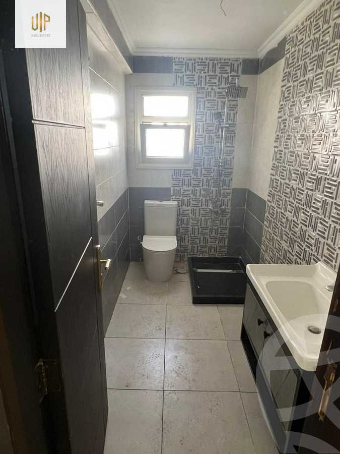 https://aqarmap.com.eg/en/listing/5536620-for-sale-cairo-new-cairo-compounds-el-koronfel-heights