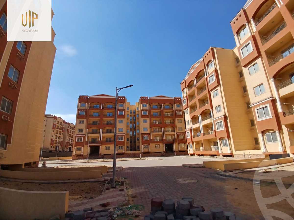 https://aqarmap.com.eg/ar/listing/5619085-for-sale-cairo-new-cairo-compounds-life-garden