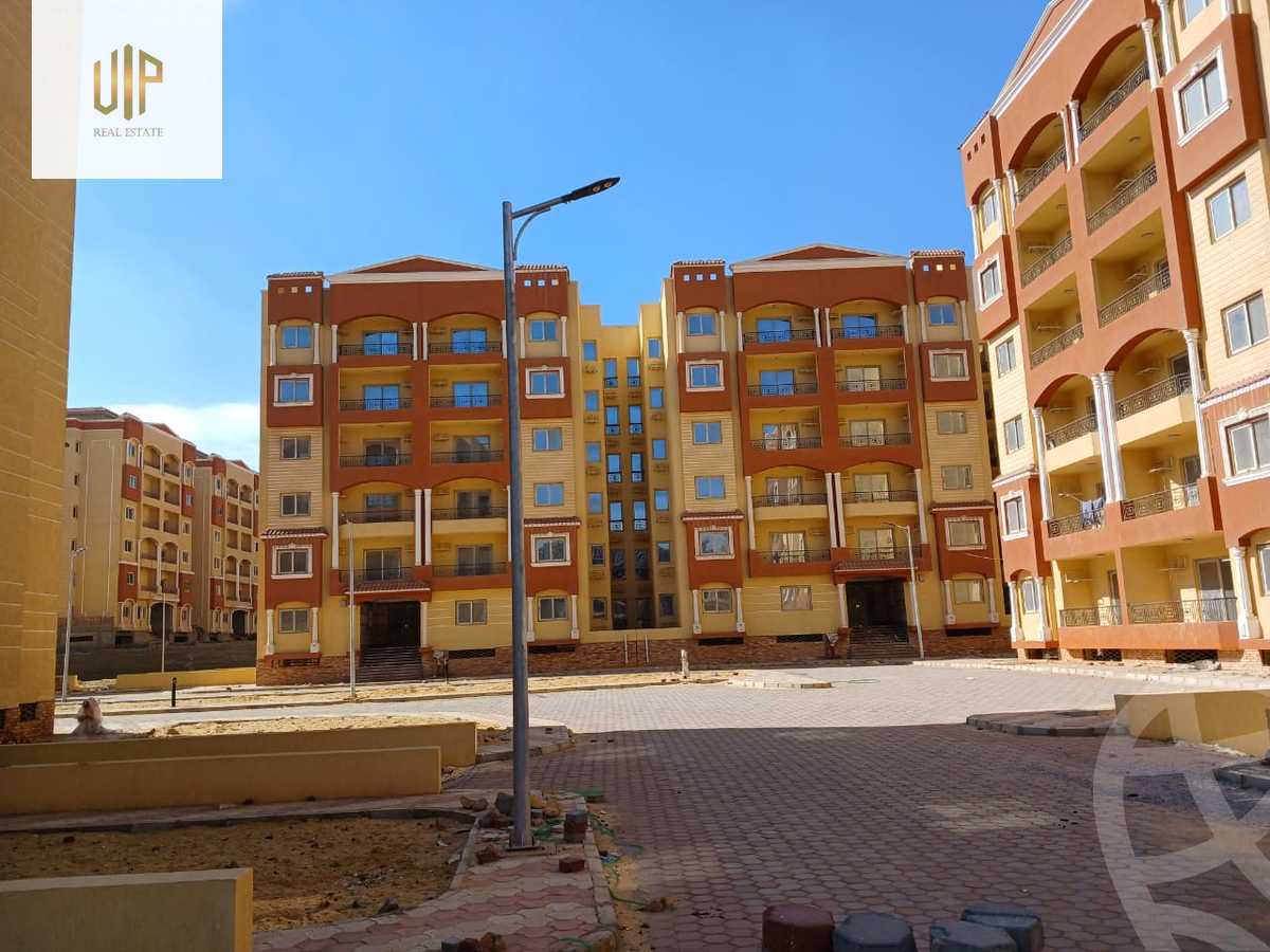 https://aqarmap.com.eg/ar/listing/5619085-for-sale-cairo-new-cairo-compounds-life-garden