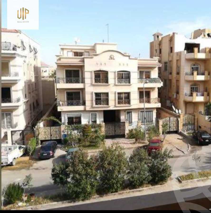 https://aqarmap.com.eg/en/listing/5643135-for-sale-cairo-new-cairo-ganob-el-akadamiya-south-academy-a-al-mekdad-ibn-omar-street