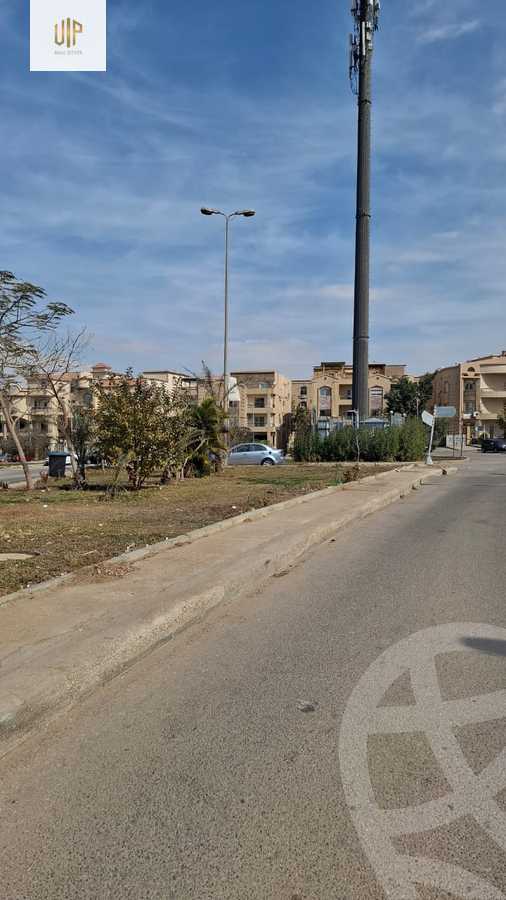 https://aqarmap.com.eg/en/listing/5684055-for-sale-cairo-new-cairo-ganob-el-akadamiya-south-academy-a-al-mekdad-ibn-omar-street