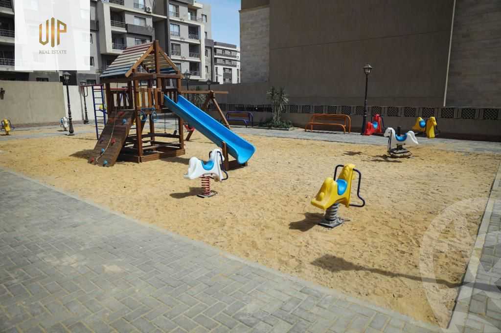 https://aqarmap.com.eg/ar/listing/5686580-for-sale-cairo-new-cairo-compounds-rock-vera