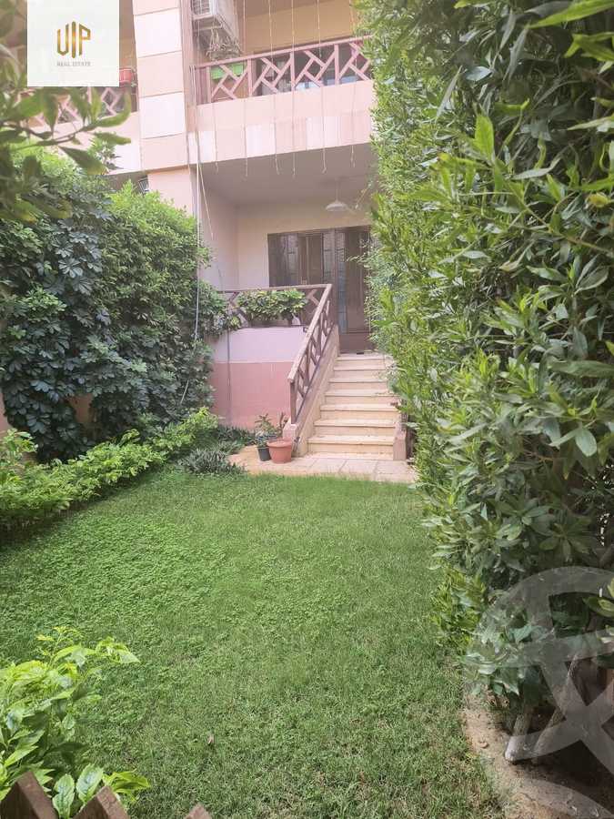 https://aqarmap.com.eg/en/listing/5692966-for-sale-cairo-new-cairo-lrhb-city-phase-4-mostafa-el-nahaas-st