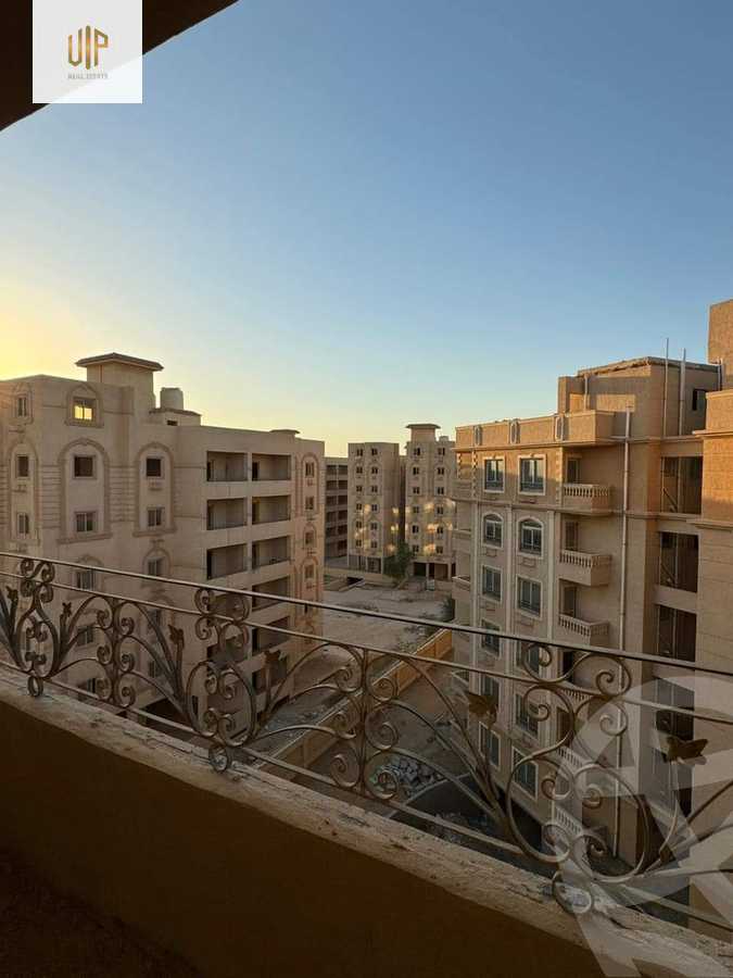 https://aqarmap.com.eg/en/listing/5854525-for-sale-cairo-new-cairo-compounds-zohour-life-compound
