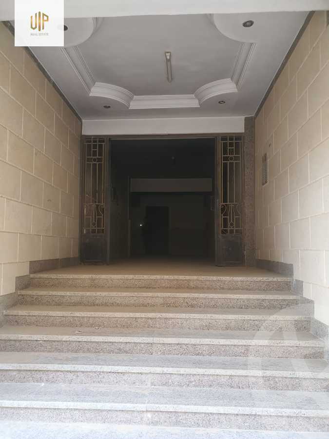 https://aqarmap.com.eg/en/listing/5854567-for-sale-cairo-new-cairo-compounds-la-rose
