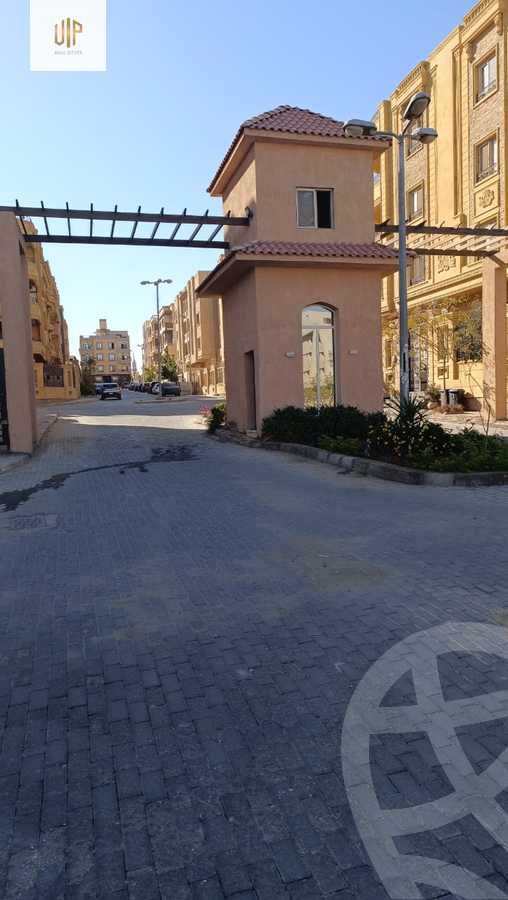 https://aqarmap.com.eg/en/listing/5856533-for-sale-cairo-new-cairo-compounds-grand-caesar-thiqa