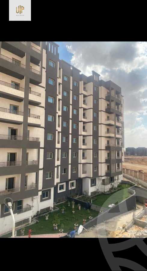 https://aqarmap.com.eg/en/listing/5863425-for-sale-cairo-new-administrative-capital-r7-le-ciel