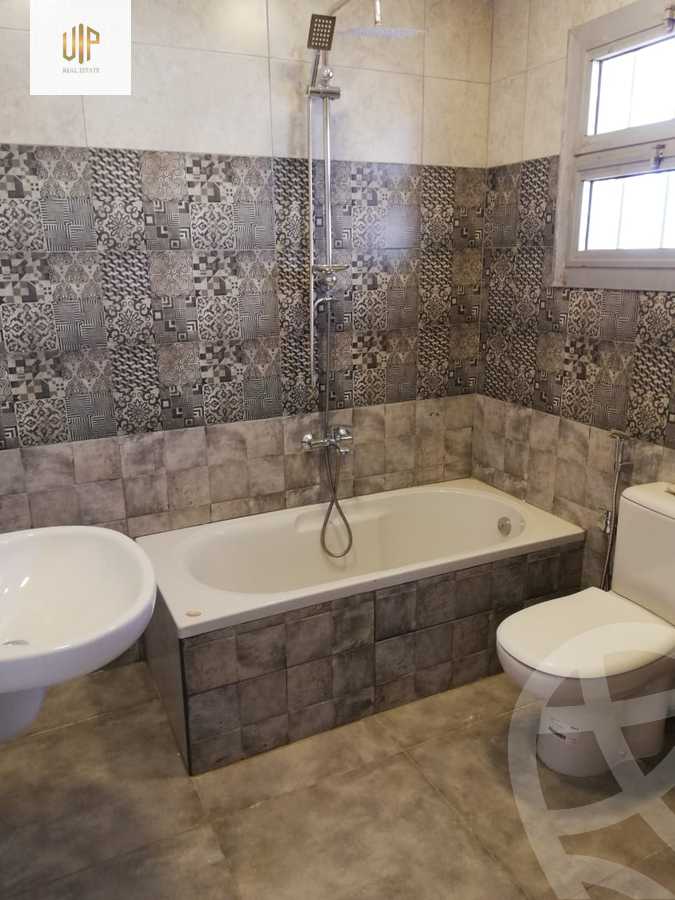 https://aqarmap.com.eg/ar/listing/5872624-for-sale-cairo-new-cairo-el-ahyaa-fifth-neighborhood-street-28