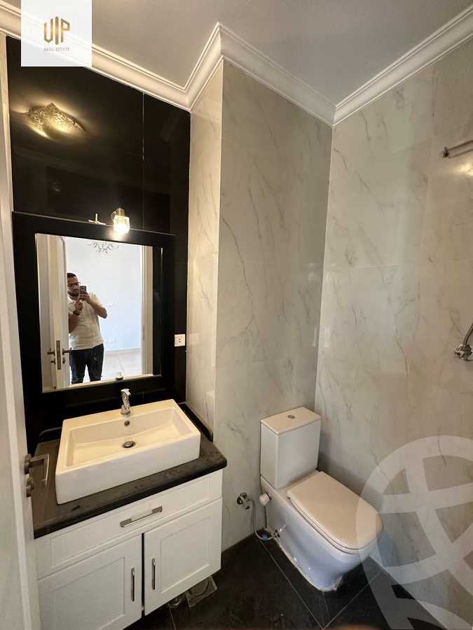 https://aqarmap.com.eg/en/listing/5872632-for-sale-cairo-new-cairo-compounds-eastown-spectrum-eastown-compound