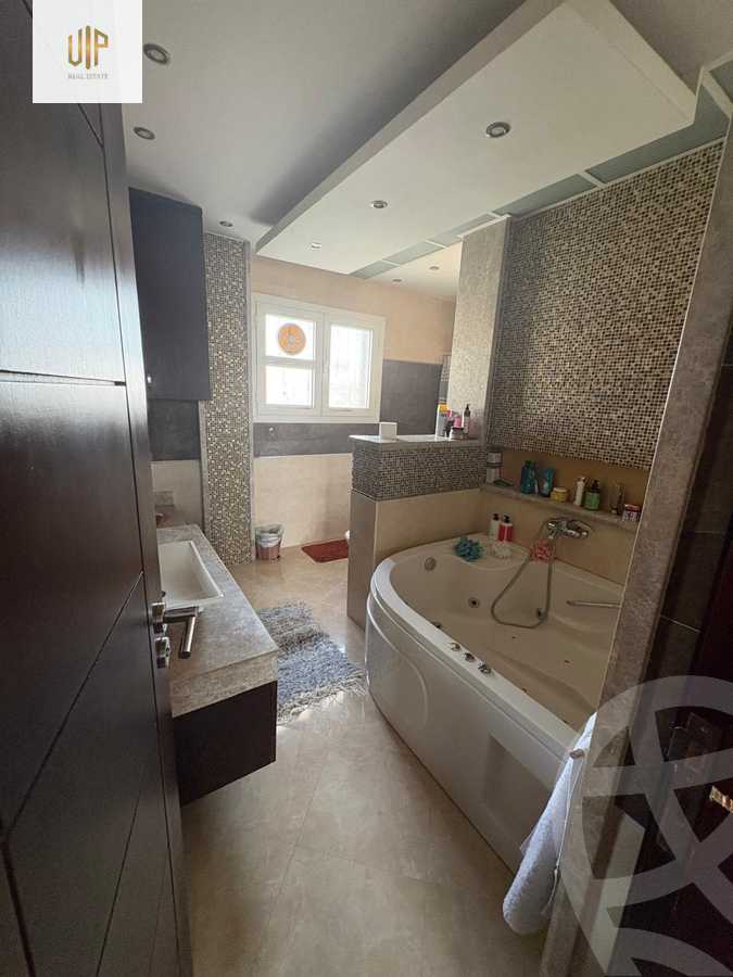 https://aqarmap.com.eg/en/listing/6008973-for-sale-cairo-new-cairo-el-ahyaa-fifth-neighborhood-akhnaton-st